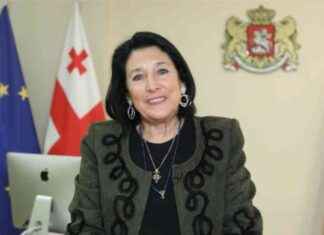 Georgian President Defies Orders to Leave Palace Before Pro-Russian Leader Inauguration georgian-president-defies-orders-to-leave-palace-before-pro-russian-leader-nauguration