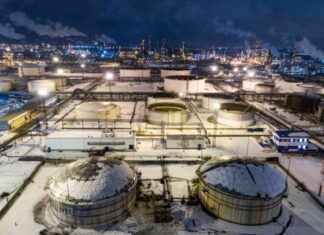 Court Orders Removal of Oil Refinery Images from Internet: Moscow Ruling court-orders-removal-of-oil-refinery-mages-from-nternet-moscow-ruling