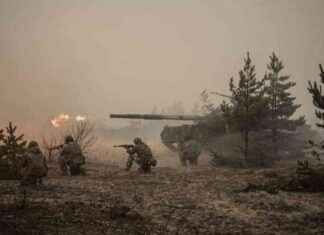 Russian Troops Launch 138 Attacks, Suffer Over 1,000 Casualties russian-troops-launch-138-attacks-suffer-over-1000-casualties