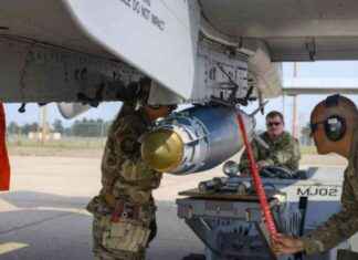 US Develops Advanced Missile-Bomb for Ukraine: 463 km Range us-develops-advanced-missile-bomb-for-ukraine-463-km-range