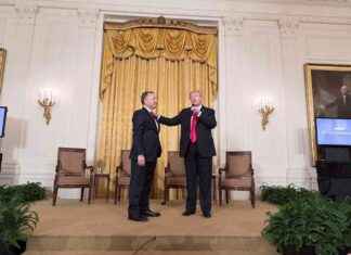 Trump’s Special Envoy Witkoff Expects Mineral Deal Signing Soon trumps-special-envoy-witkoff-expects-mineral-deal-signing-soon