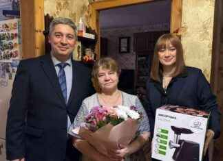 Russian Authorities Gift Mother of Fallen Soldier a Meat Grinder on Women’s Day russian-authorities-gift-mother-of-fallen-soldier-a-meat-grinder-on-womens-day