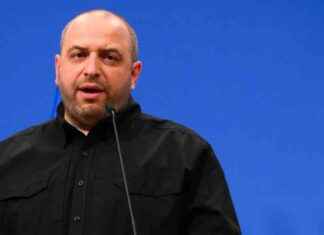 Головний оборонний міністр Умеров представлятиме Україну на мирних переговорах в Туреччині